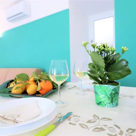 Apartment Mary's - De Vivo Realty Massa Lubrense